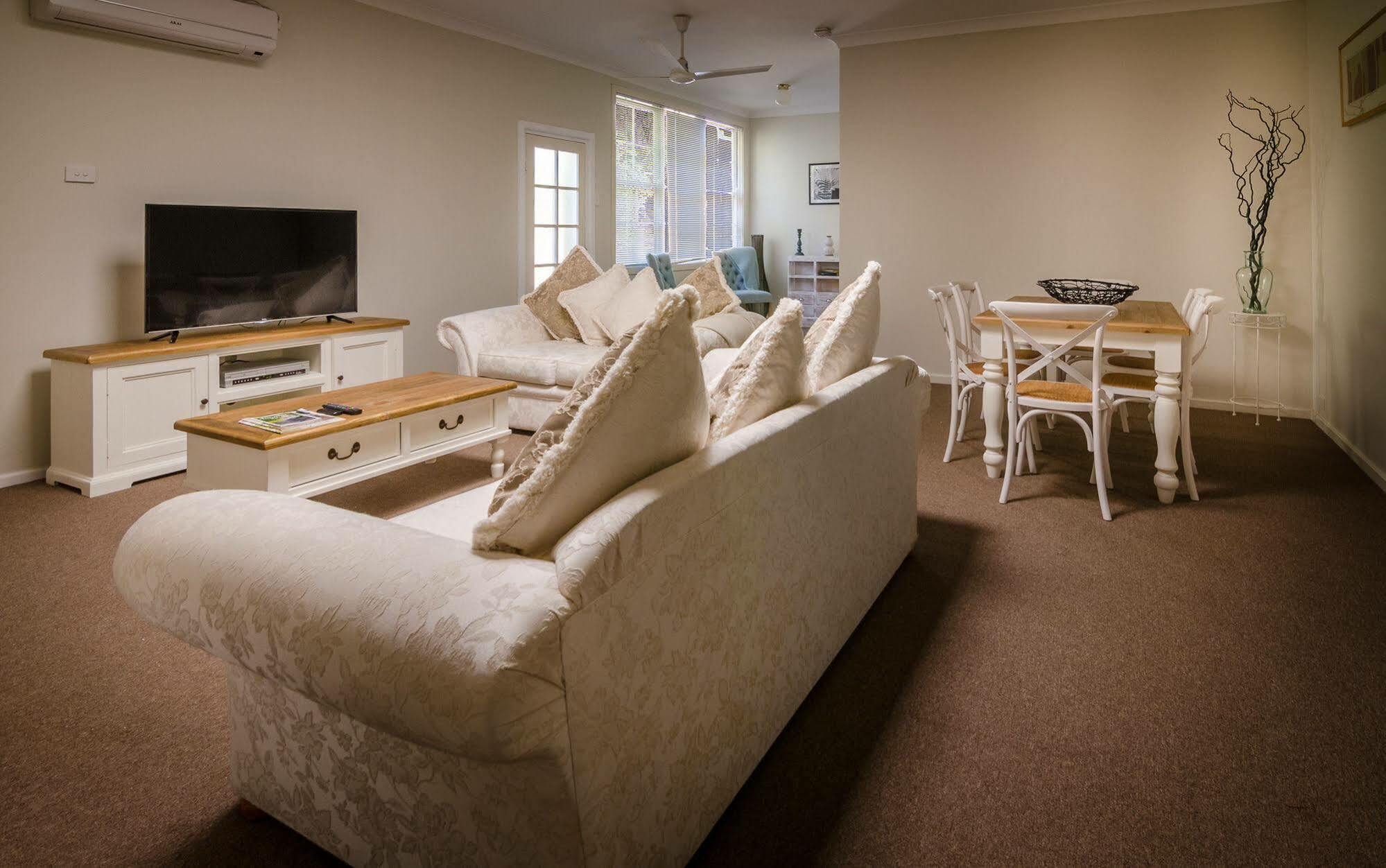 Bundanoon Country Inn Motel Екстер'єр фото